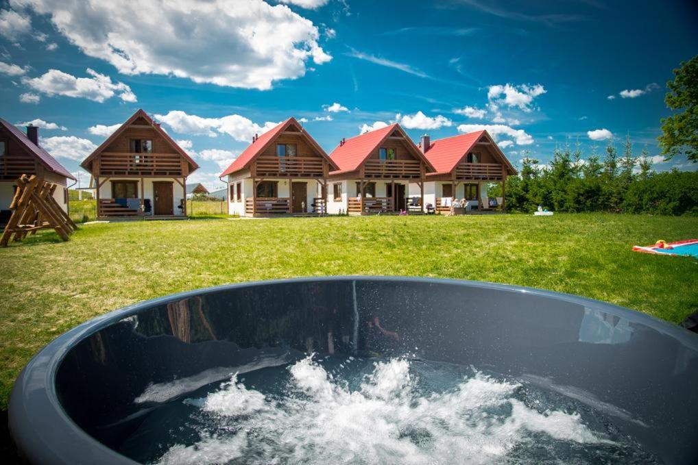 Kalinowy Sad Domki Z Jacuzzi I Sauna Mikołajki Екстериор снимка